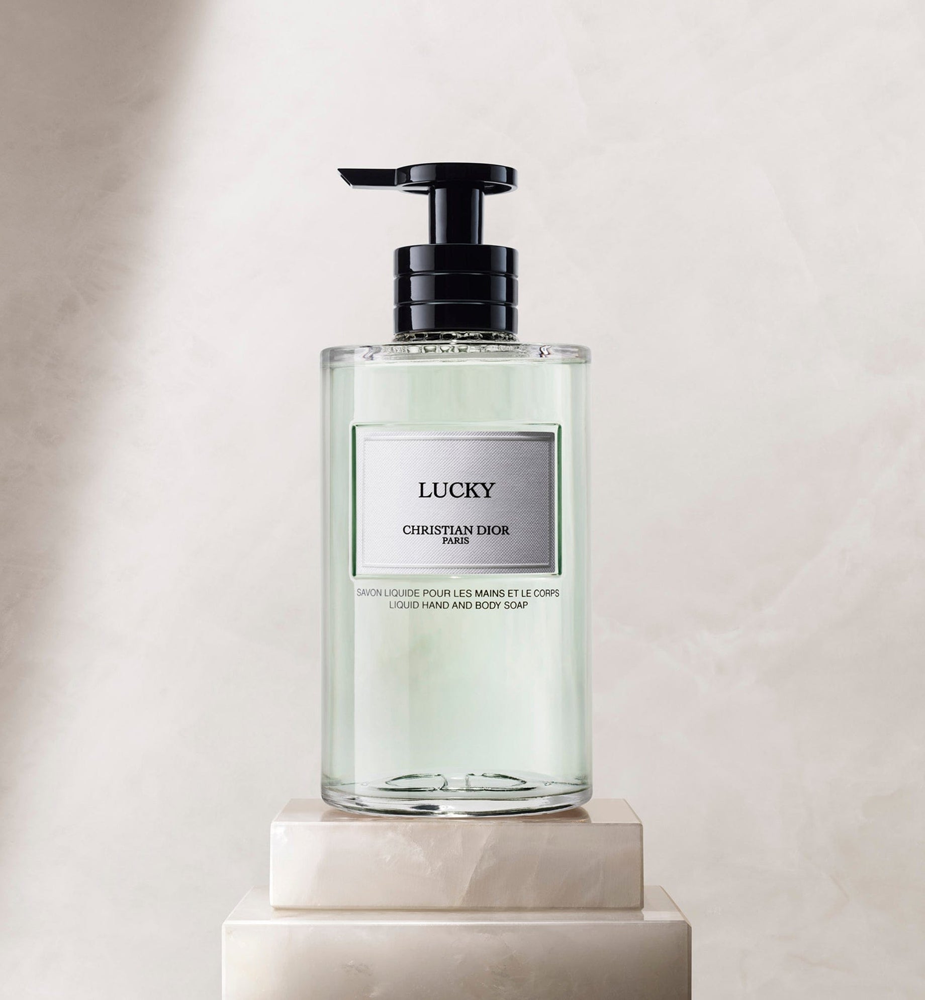 LUCKY
LIQUID HAND SOAP