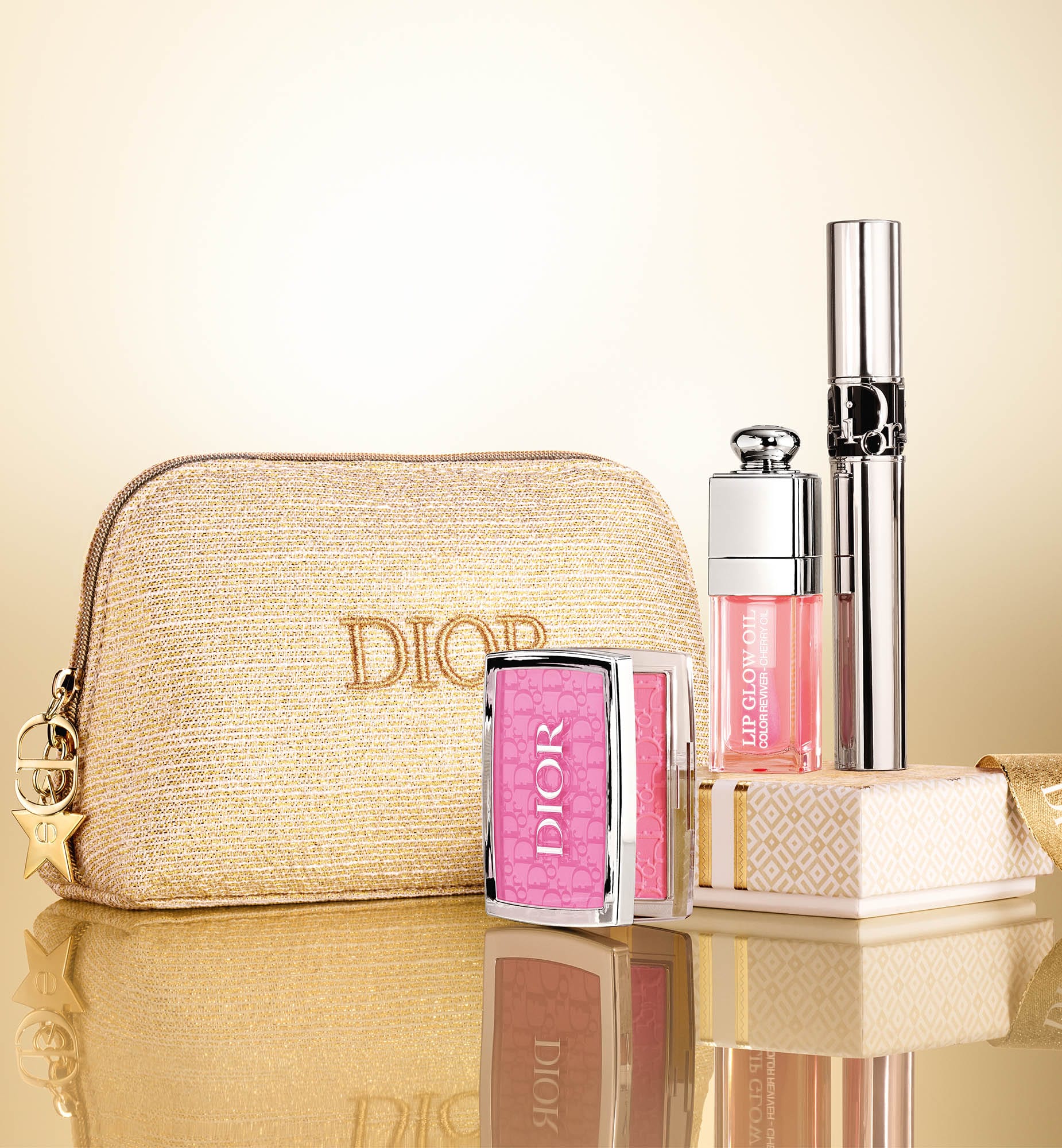 Dior makeup bag and samples deals