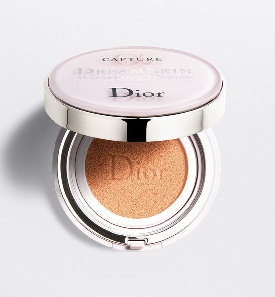 CAPTURE DREAMSKIN MOIST &amp; PERFECT CUSHION SPF 50 - PA+++
